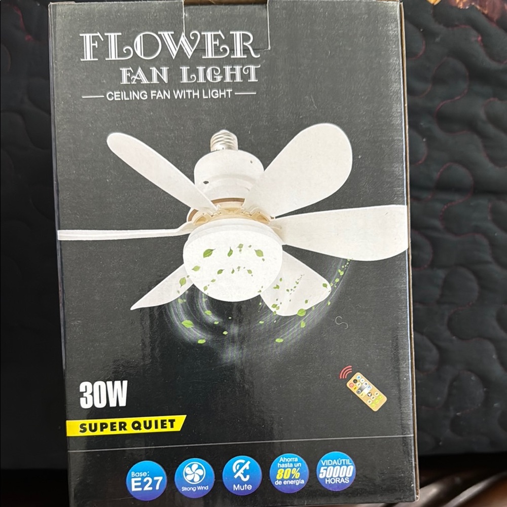 Fan Light with Remote - White